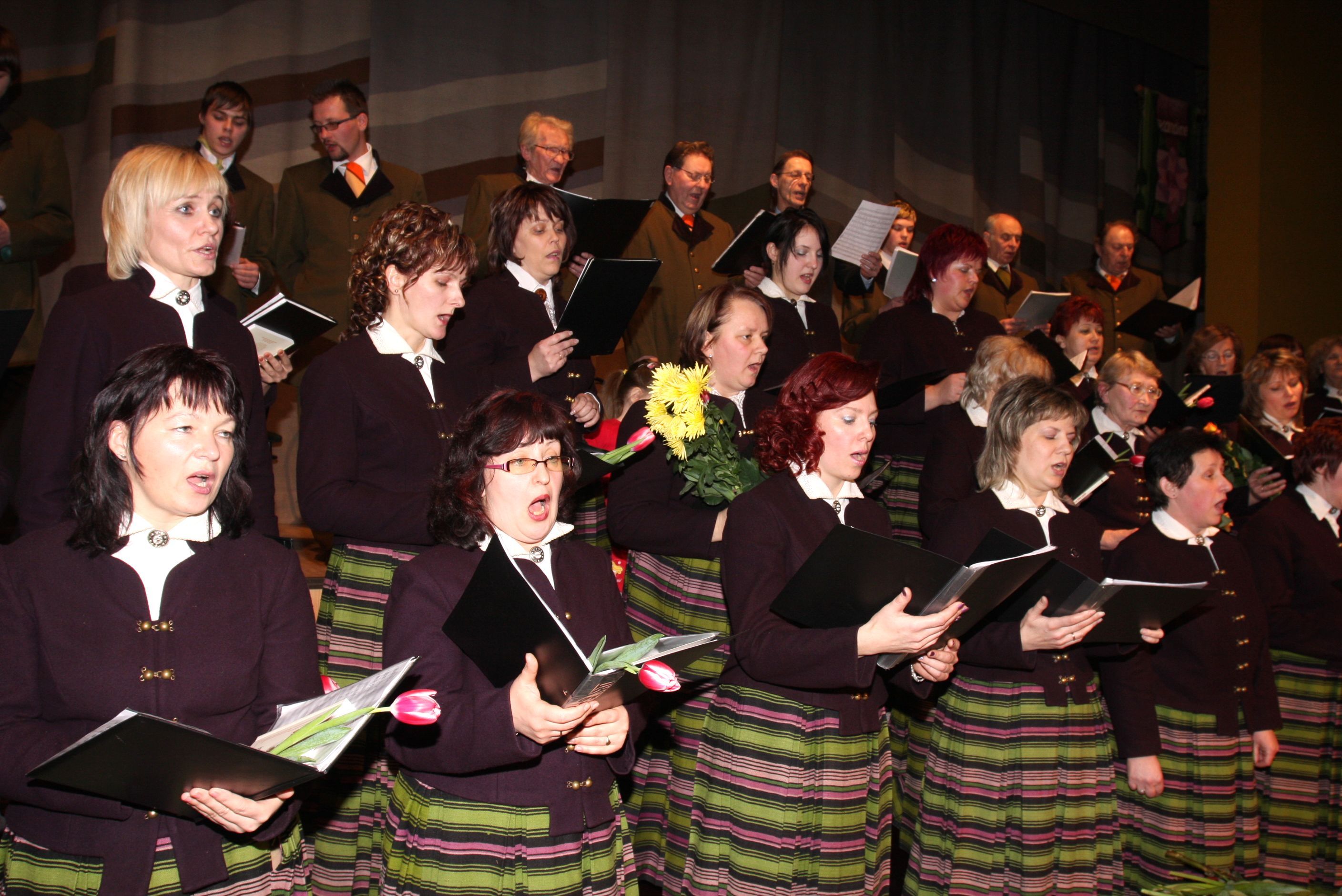 Koris „Skandīne” svin dziesmotu trīsdesmitgadi