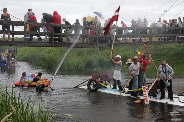 Gallery image 256128