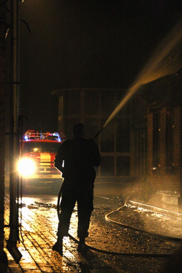 Deg māja Tukumā, Uguns ielā 3