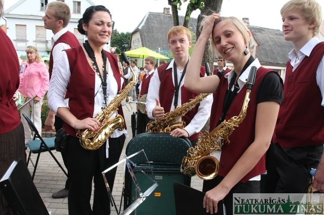 Gallery image 253795