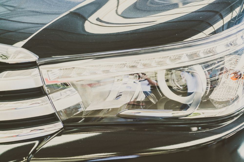 Pieci iemesli, kāpēc nomainīt halogēnos uz LED lukturiem