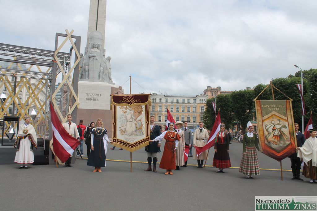 Gallery image 165216