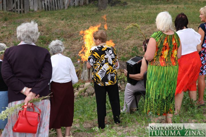 Gallery image 165416