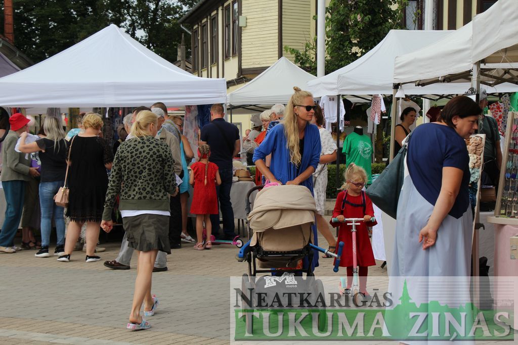 Garās vasaras mazie svētki Tukumā /FOTO/