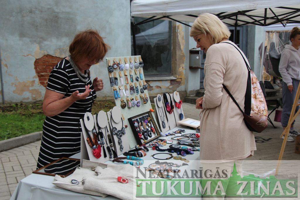 Gallery image 158824