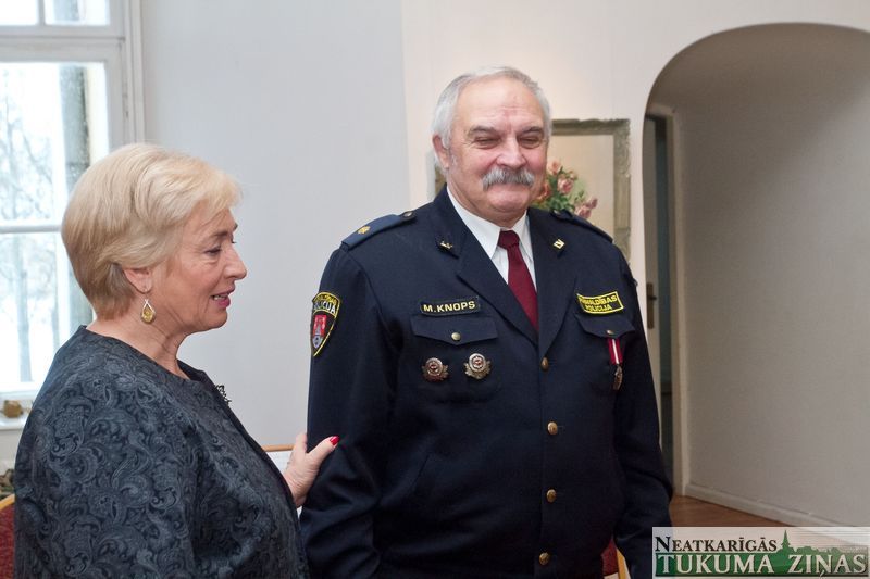 Sveic Jaunpils novada pašvaldības policistus un brīvprātīgos ugunsdzēsējus