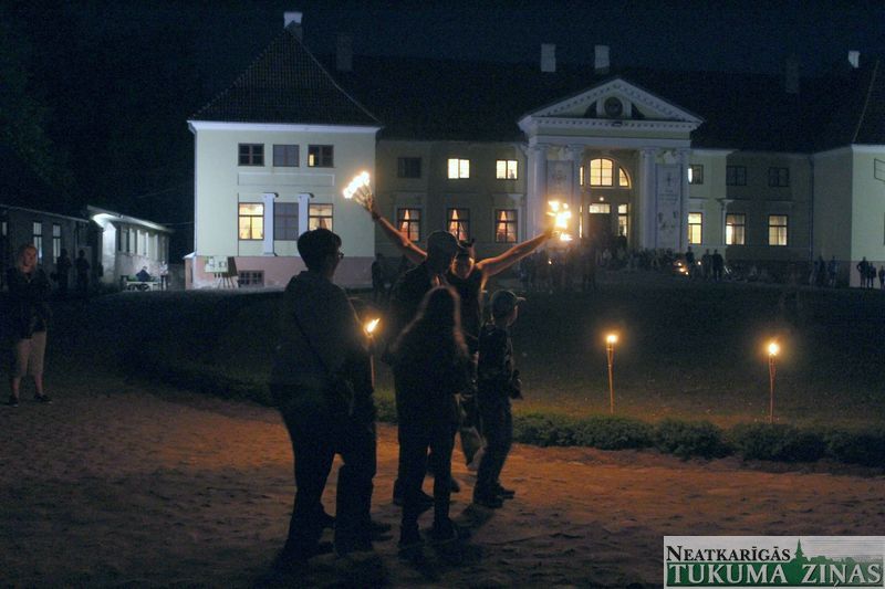 Gallery image 162701