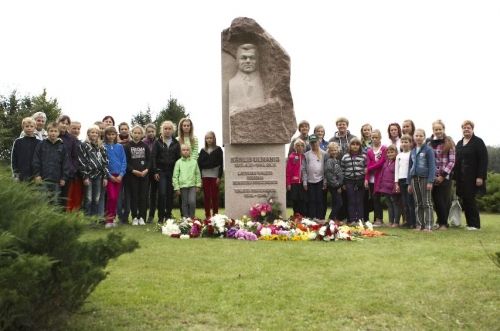 Mazpulcēni godina Kārli Ulmani un gaida jaunus uzdevumus