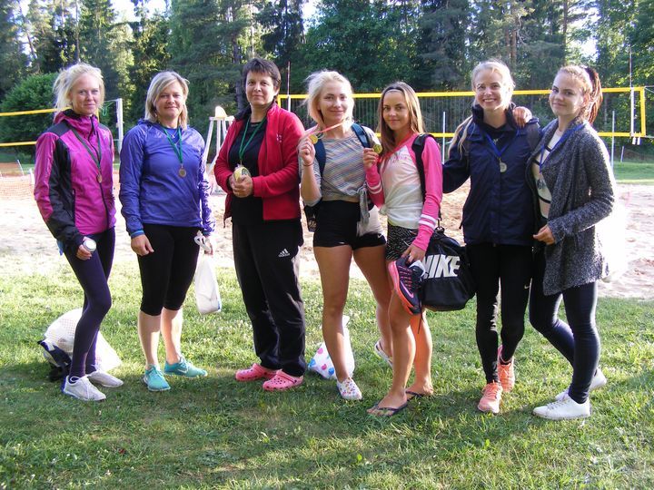 Pludmales volejbols Irlavā – jau pusē /FOTO/