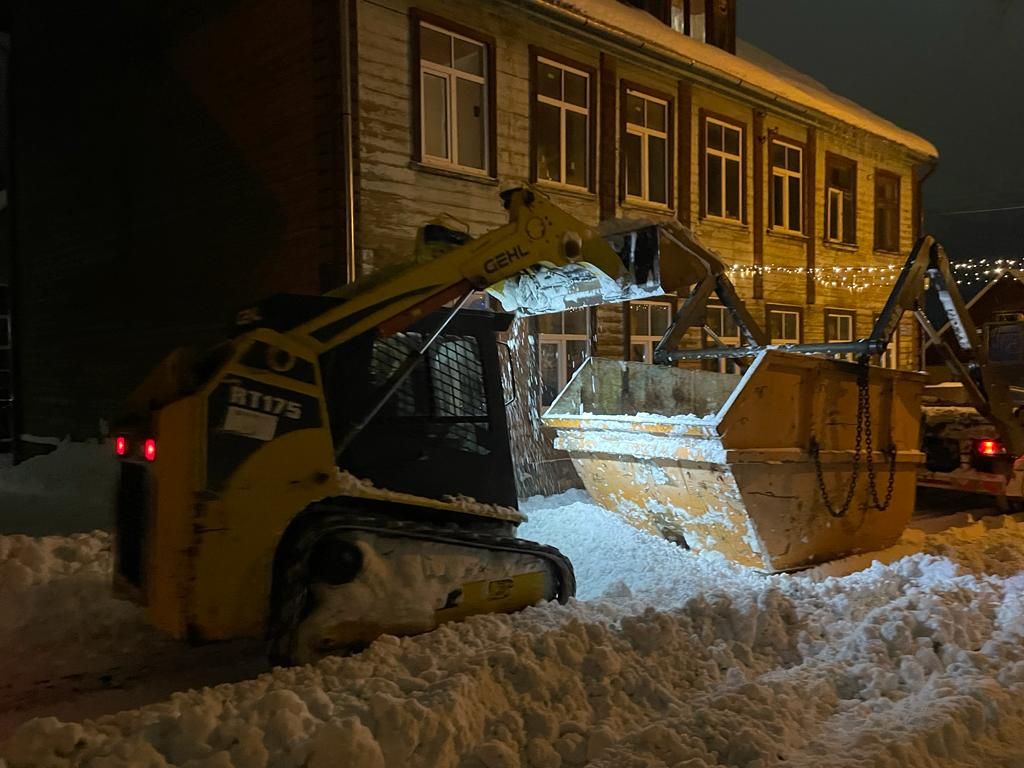 Pilsētā sākusies sniega izvešana