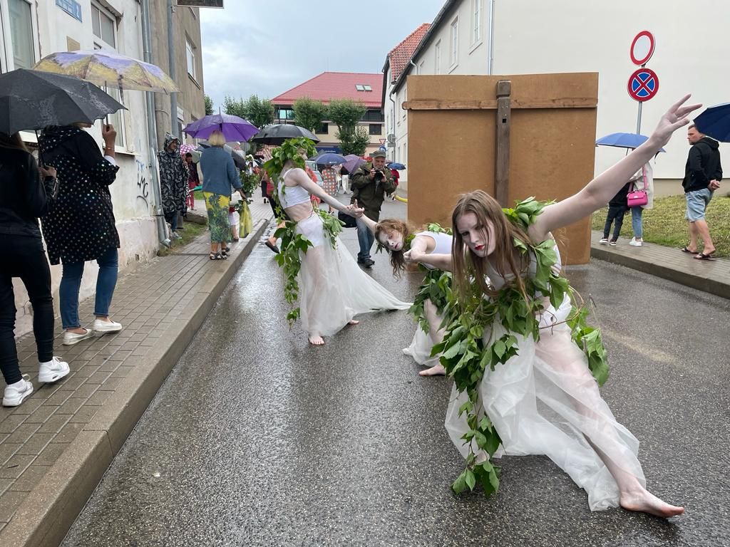 Mākslinieku iela aicina!/papildināts ar video/