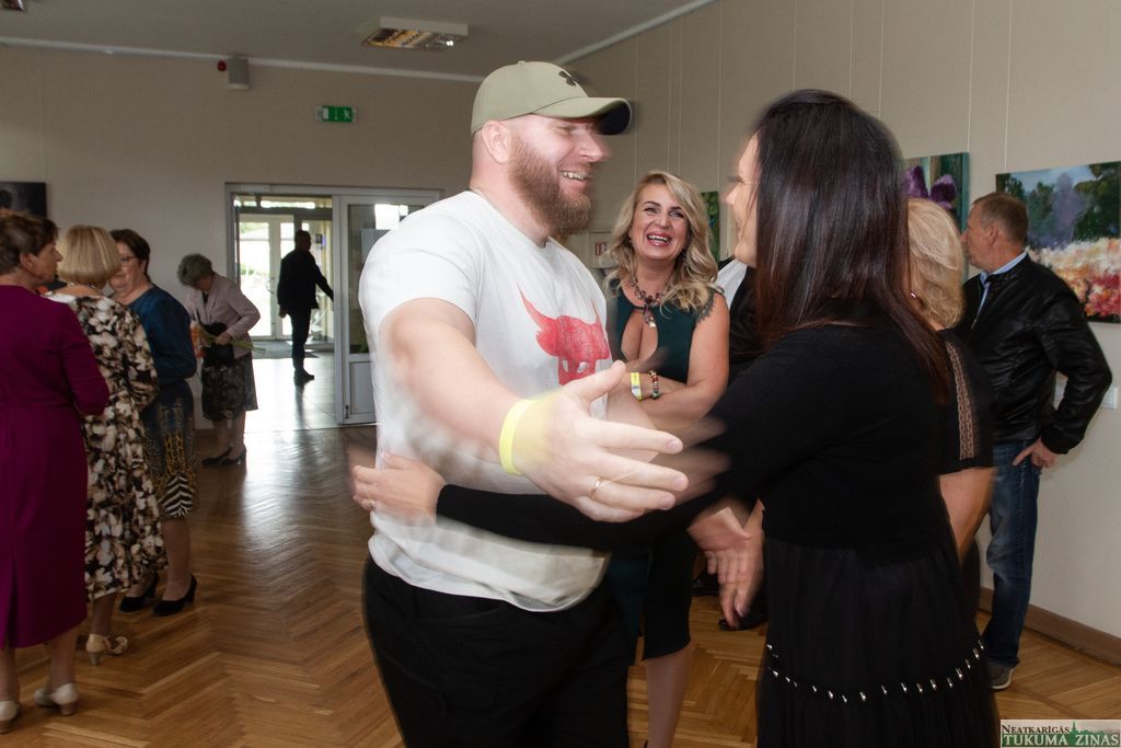 Gallery image 158423