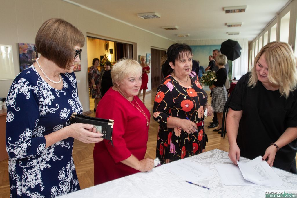 Gallery image 158427