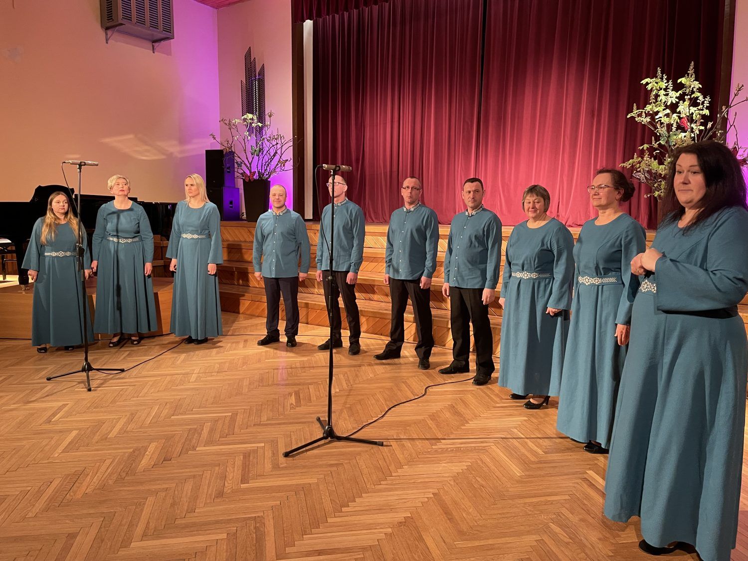 Ansambļu sadziedāšanās Tumē