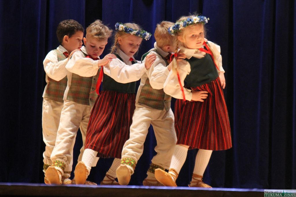 Deju festivāls Lapmežciemā –  «Būšu liels»