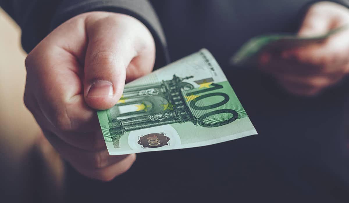 KNAB rosinājis uzsākt kriminālvajāšanu pret trim bijušajām Valsts ieņēmumu dienesta amatpersonām