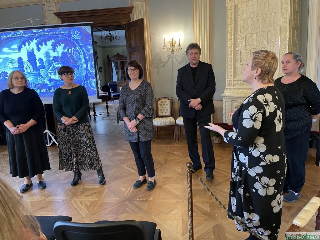 Gallery image 158359