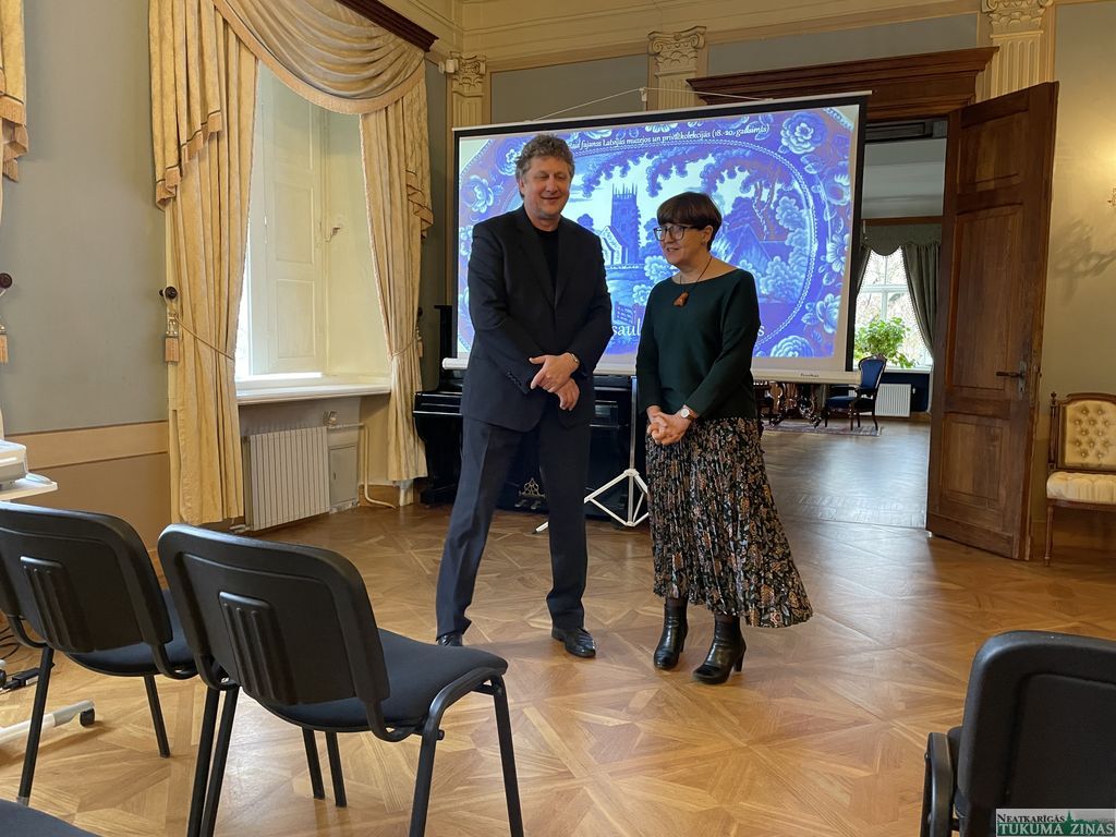 Gallery image 158358