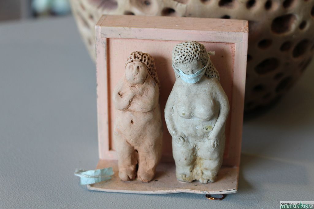 Izstādes atklāšana «Durvīs» Tukumā