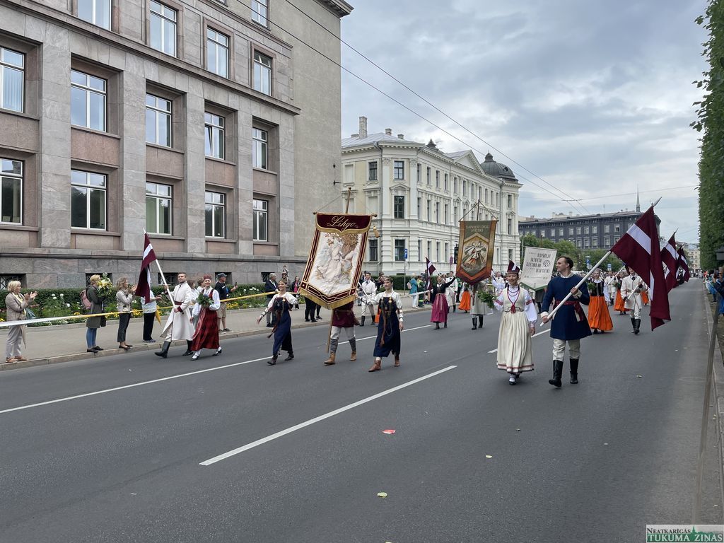 Gallery image 157383