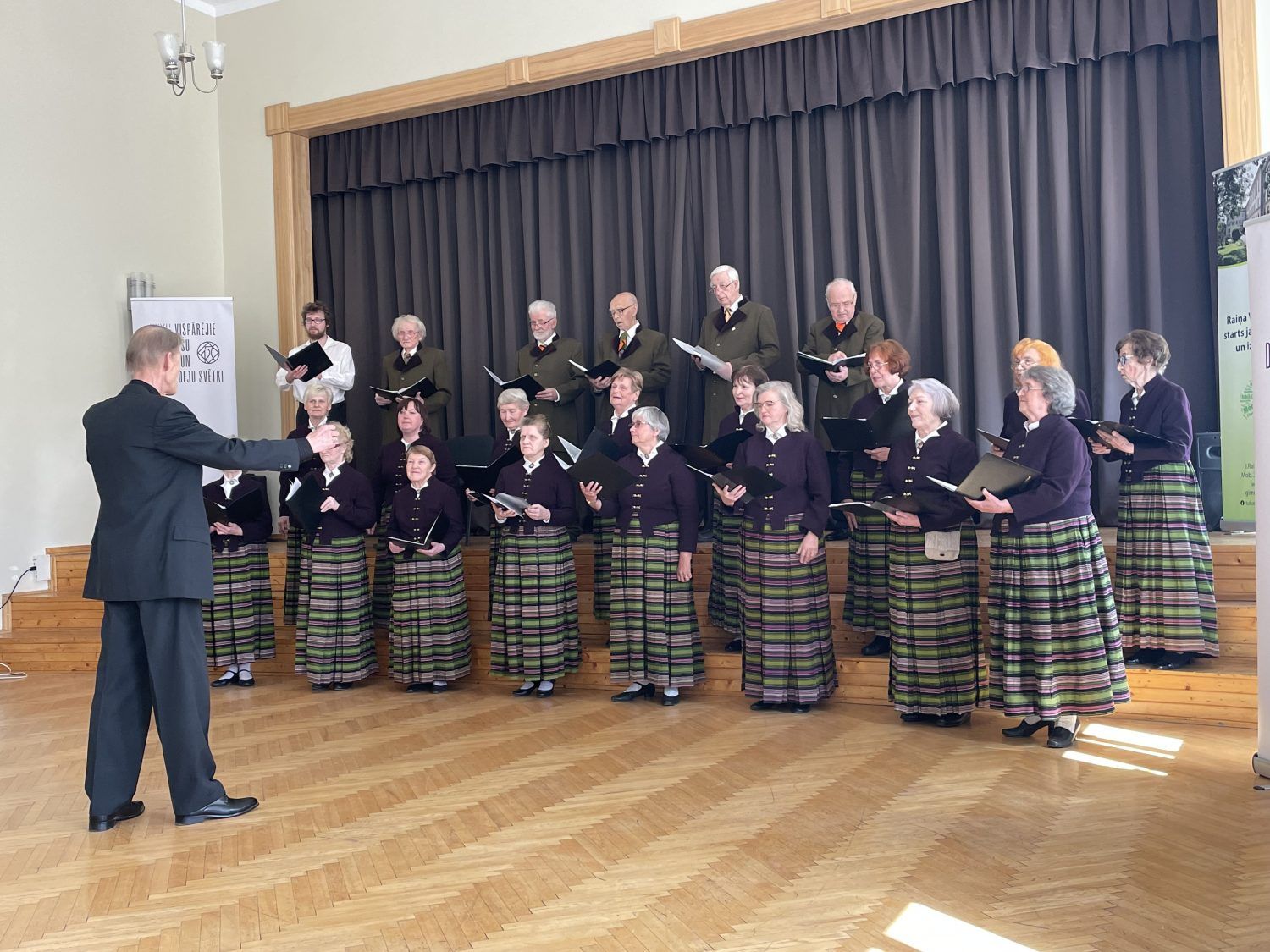 Gallery image 157601