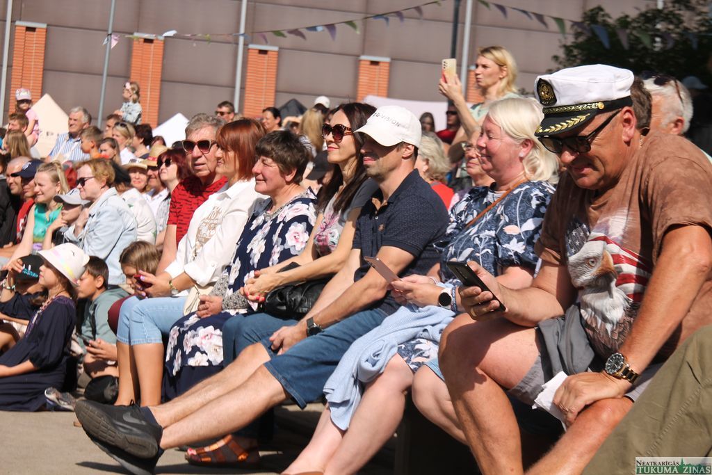 Gallery image 157341