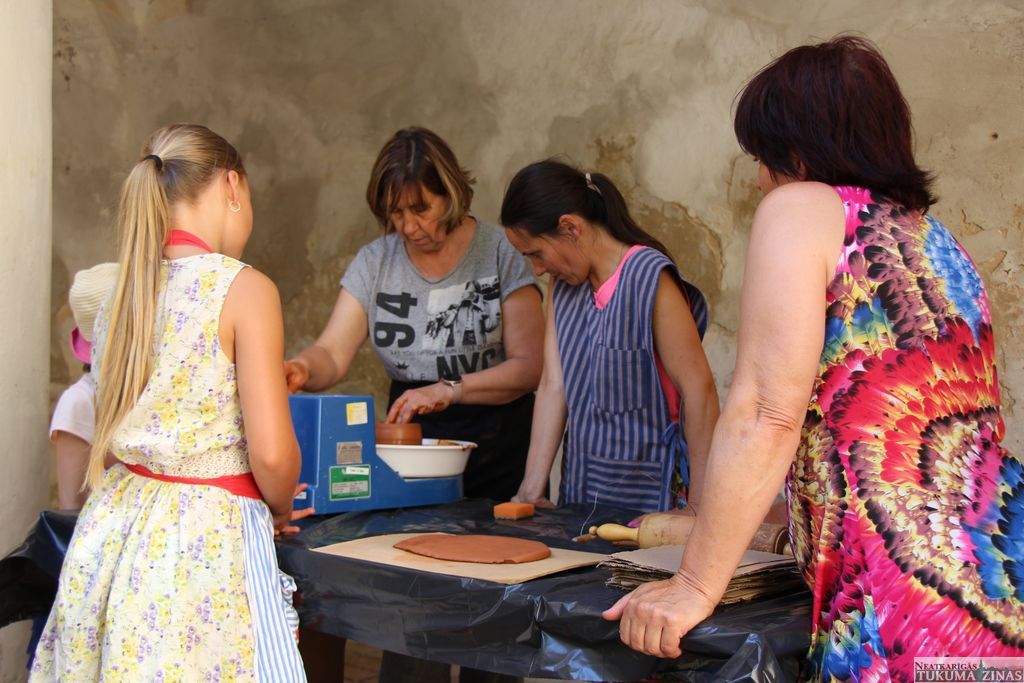 Gallery image 160412