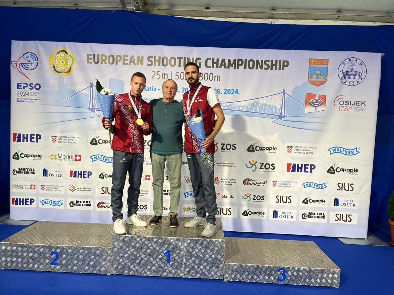 Vasermanim zelts Horvātijā, Strautmanim – sudrabs