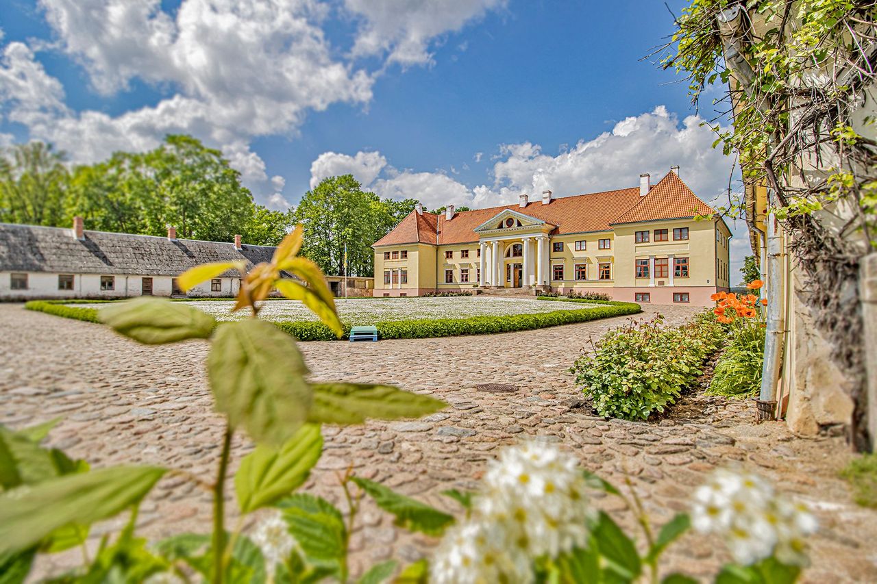 Gallery image 2
