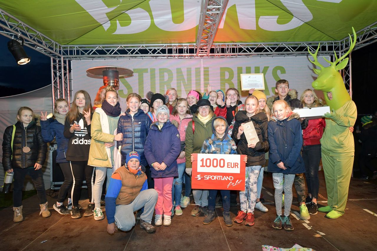 Engures vidusskolai panākumi «Stirnu bukā»