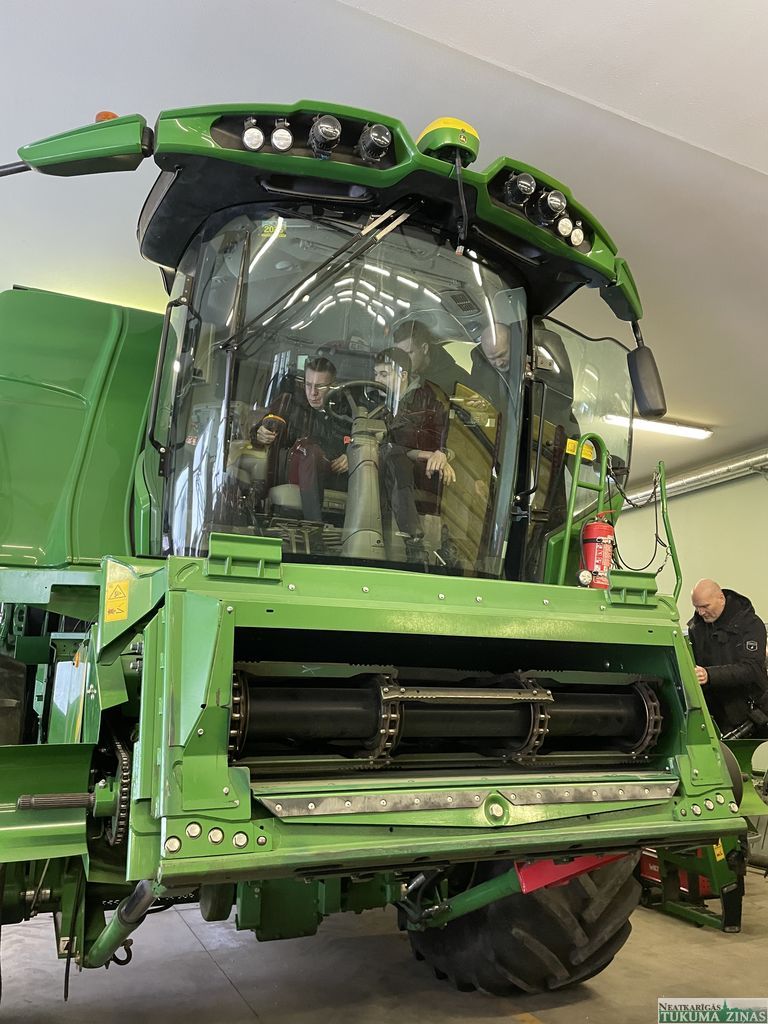 Gallery image 156205