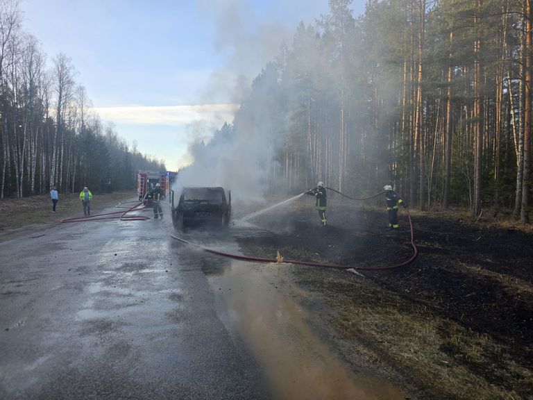 Engurē nodedzis mikroautobuss 