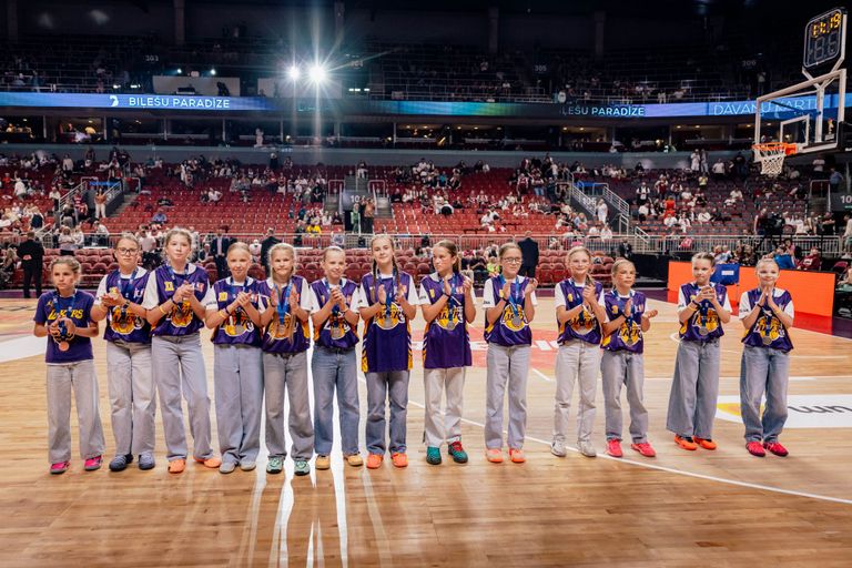 Tukuma Sporta skolas U11 basketbolistes kļūst par Latvijas vicečempionēm NBA Jr.līgā