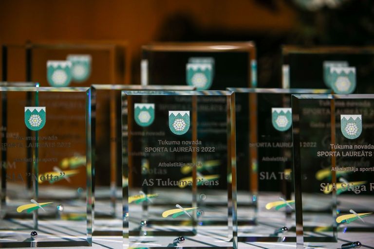 Sacensības un sportistu godināšana šajā nedēļā 