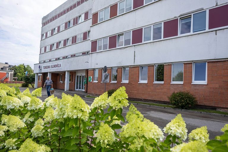 Tukuma slimnīcā – negaidīta vakara pārbaude
