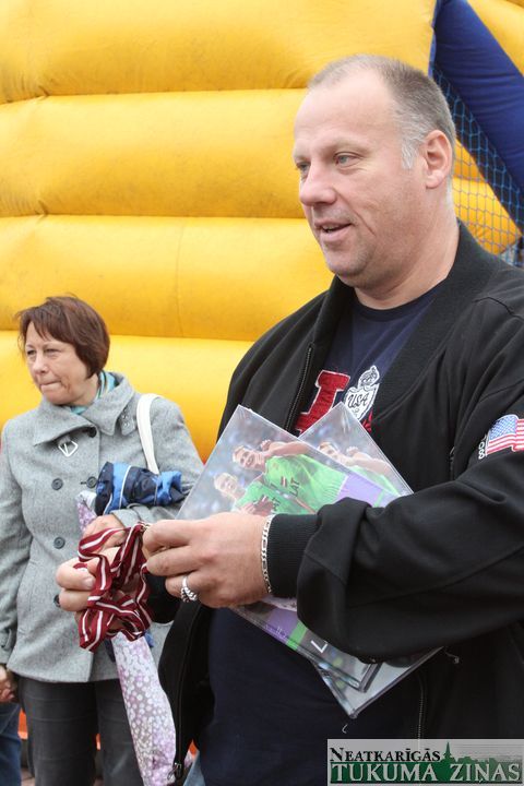 Gallery image 180930