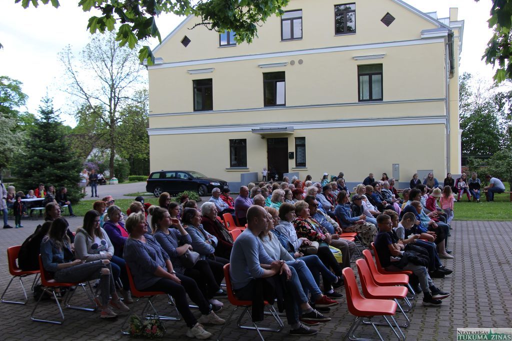 Gallery image 159200