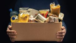 Nepiemetam troļļu ugunskurā pagalītes