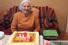 Tukumniecei Jūlijai Zemļickai – 102. dzimšanas diena