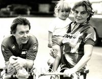 Aizsaulē aizgājusi Latvijas riteņbraukšanas leģenda Baiba Caune-Morzika