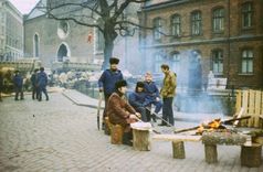 Atceroties barikādes, Tukumā pie «Pils torņa» iekurs piemiņas ugunskuru