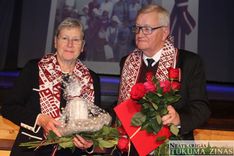 Kandavā sveikta valsts un godināti novadnieki /FOTO/