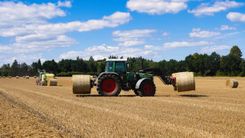 Lopbarības sagatavošanas un siena novākšanas tehnika – efektīvam darbam katrā sezonā