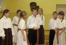 Tiekas rajona skolu folkloristi