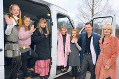 Mīļa mamma, tētis un mīļas meitas – ko vairāk vēlēties?!