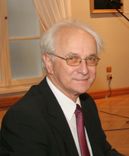 Visa pamatā – nauda