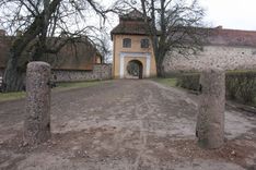 Šlokenbekas muižā vairs nevarēs iebraukt