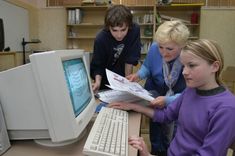 Slēgs Kr. Barona pamatskolu