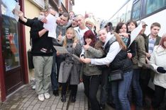 «Tiksimies dejā» uz Tukuma kultūras nama skatuves