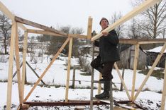 Zaļos sīpolloki un salāti